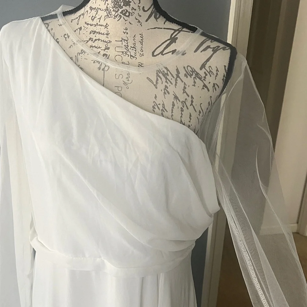 NWOT Elegant White One-Shoulder Gown with mesh sleeve, lined, XXL beautiful! - Picture 2 of 7